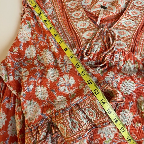 Free People Moonlight Dance Top Floral Print Bell Sleeve Ladder Lace Size Small - Picture 11 of 12